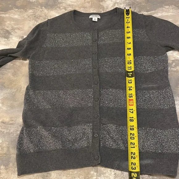 Old Navy Women’s SZ M Grey Striped Metallic Button Down Long Sleeve Cardigan - Picture 8 of 12